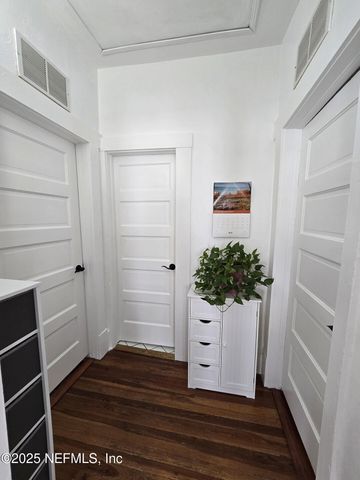 3675 OAK Street, Jacksonville, FL 32205