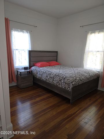 3675 OAK Street, Jacksonville, FL 32205