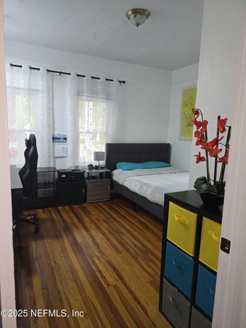 3675 OAK Street, Jacksonville, FL 32205