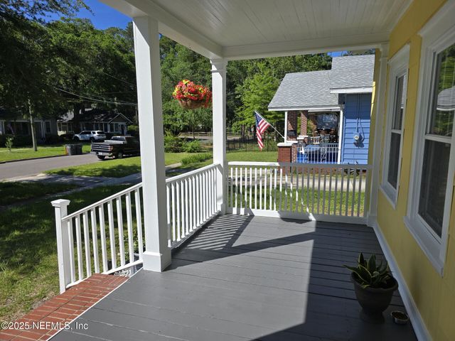 3675 OAK Street, Jacksonville, FL 32205