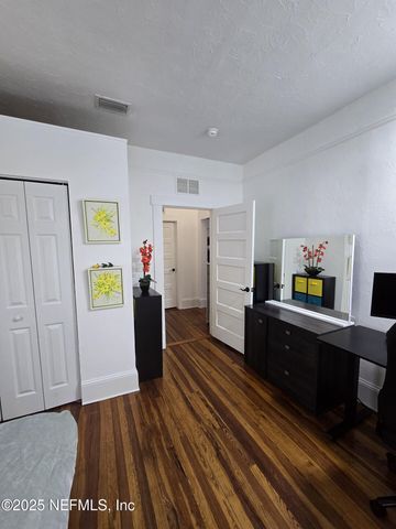 3675 OAK Street, Jacksonville, FL 32205