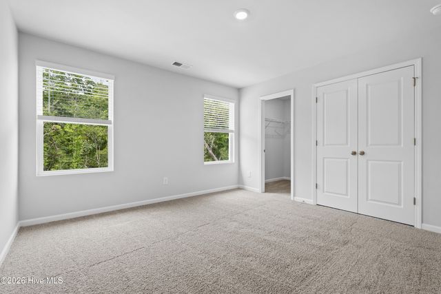 240 Senna Drive, Holly Ridge, NC 28445