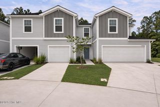 240 Senna Drive, Holly Ridge, NC 28445
