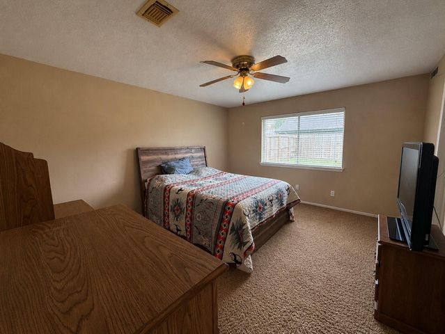 10916 Mulberry Court, La Porte, TX 77571