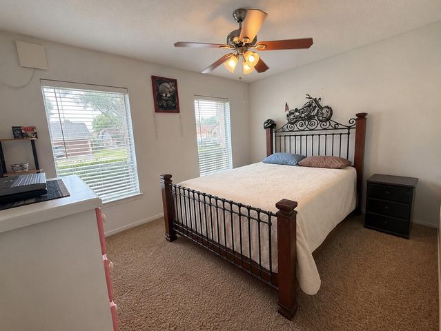 10916 Mulberry Court, La Porte, TX 77571