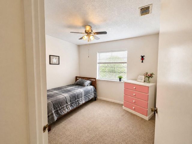 10916 Mulberry Court, La Porte, TX 77571