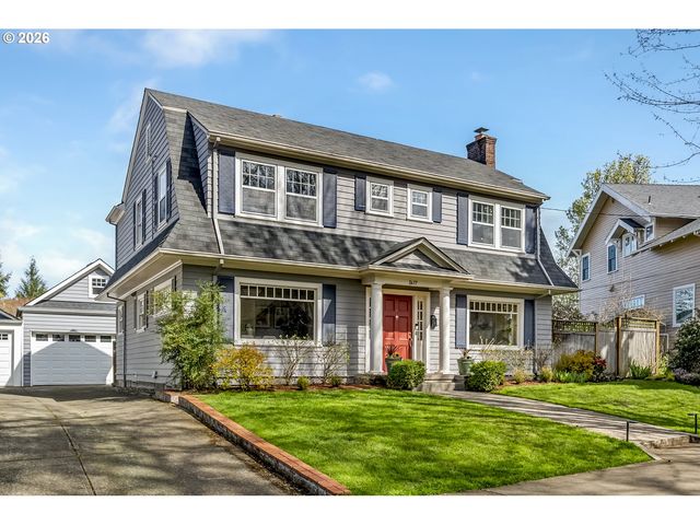 2417 Ne HAMBLET St Ne, Portland, OR 97212