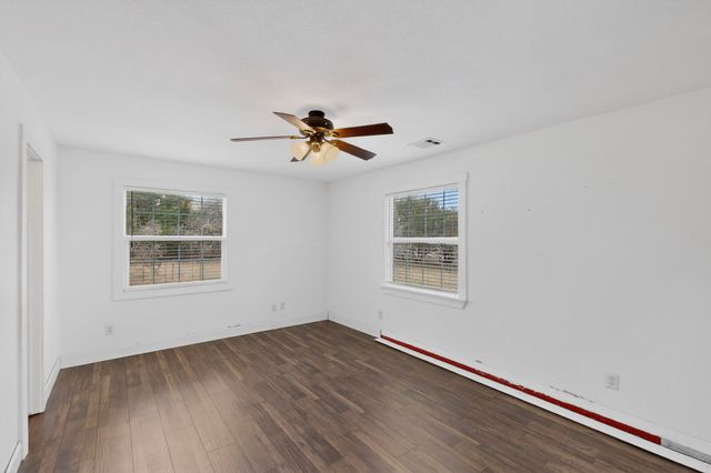 4600 Hunters Glen Court, Granbury, TX 76048