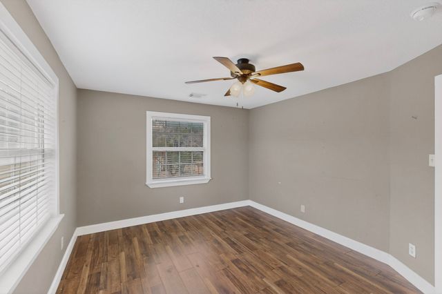 4600 Hunters Glen Court, Granbury, TX 76048