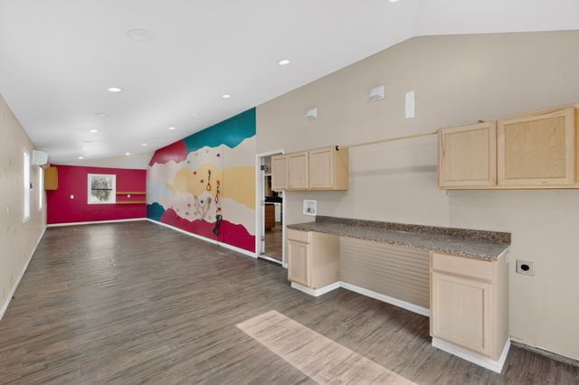 4600 Hunters Glen Court, Granbury, TX 76048