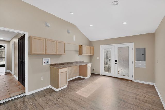 4600 Hunters Glen Court, Granbury, TX 76048