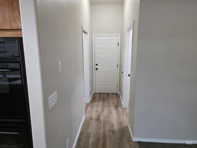 1041 Warm Springs Pl, Twin Falls, ID 83301