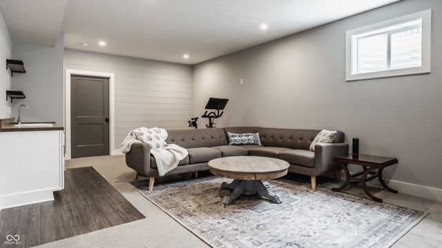 2101 N New Jersey Street, Indianapolis, IN 46202