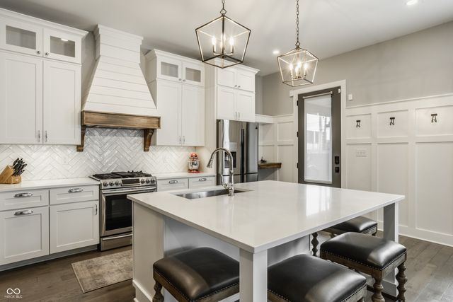 2101 N New Jersey Street, Indianapolis, IN 46202