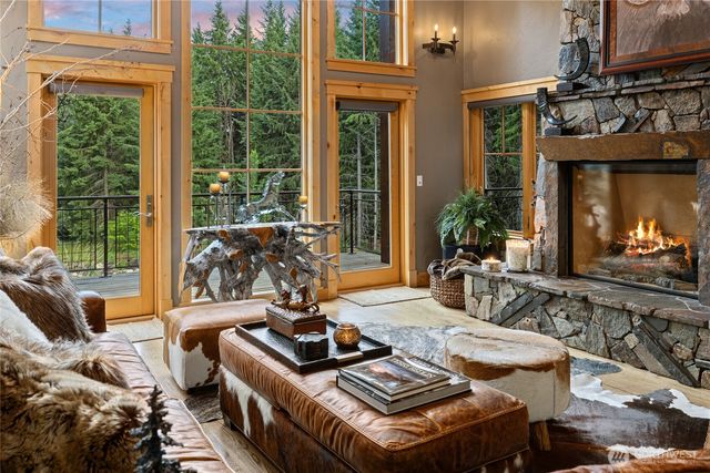 820 Iron Monarch Loop, Cle Elum, WA 98922