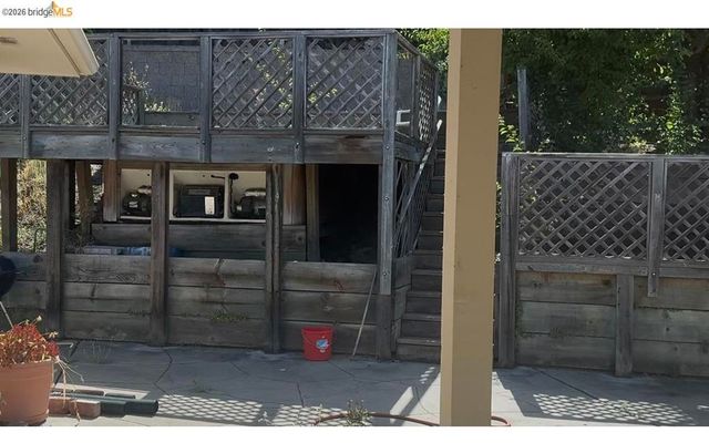 618 Prospect Ave, Oakland, CA 94610