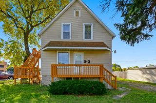 7635 W Foster Avenue 1, Chicago, IL 60656