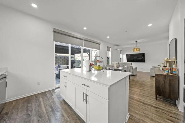 982 Cooper Place, San Diego, CA 92102