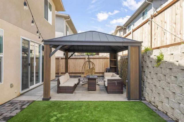 982 Cooper Place, San Diego, CA 92102