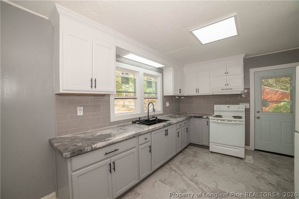 3502 Greenwood Drive, Fayetteville, NC 28311 — photo 2