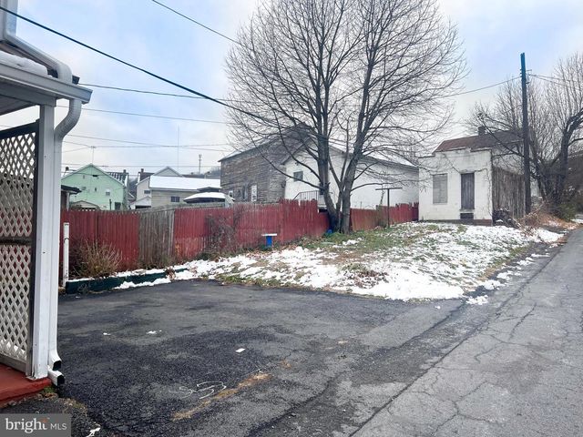 119 S WALNUT ST, Lewistown, PA 17044