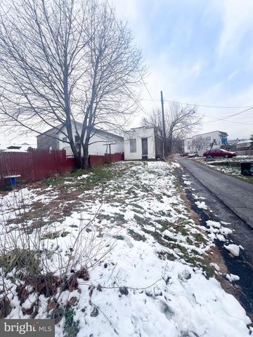 119 S WALNUT ST, Lewistown, PA 17044