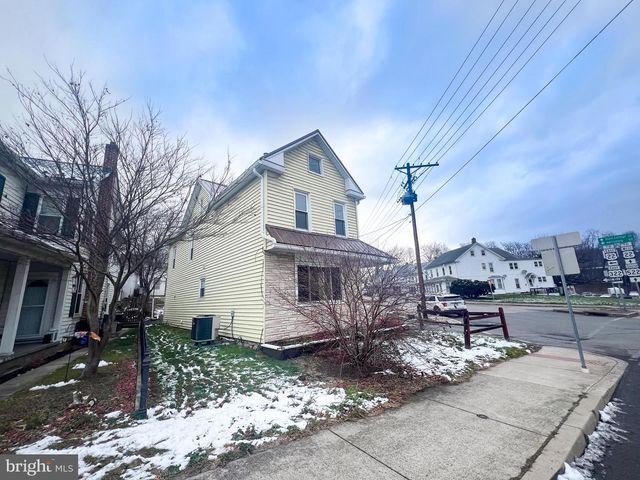 119 S WALNUT ST, Lewistown, PA 17044