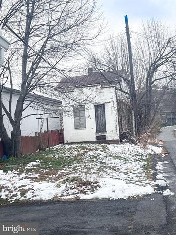 119 S WALNUT ST, Lewistown, PA 17044