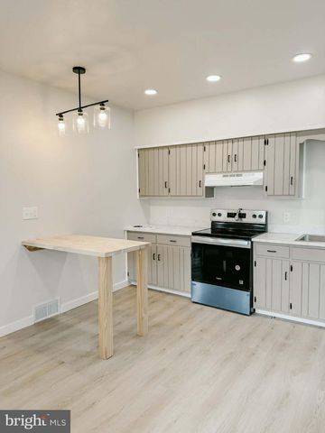 119 S WALNUT ST, Lewistown, PA 17044