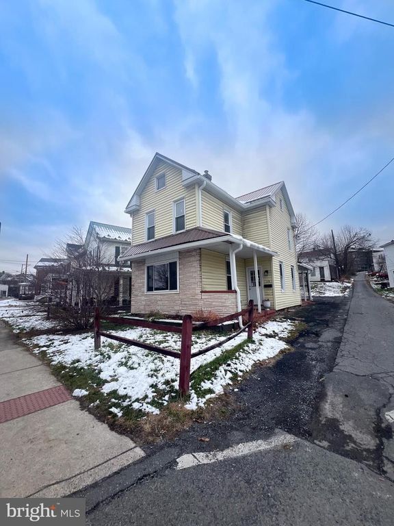 119 S WALNUT ST, Lewistown, PA 17044
