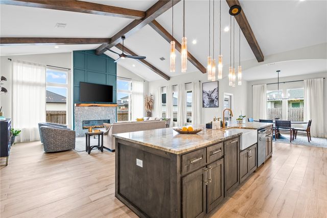4002 Fold, Corpus Christi, TX 78414