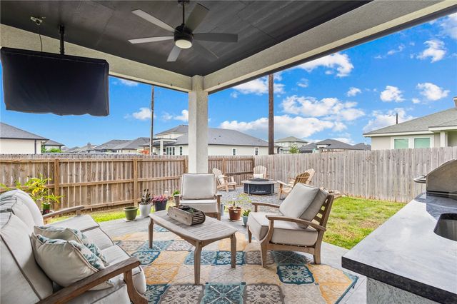 4002 Fold, Corpus Christi, TX 78414