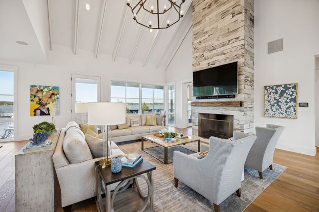 13380 Waterside Drive, Malakoff, TX 75148