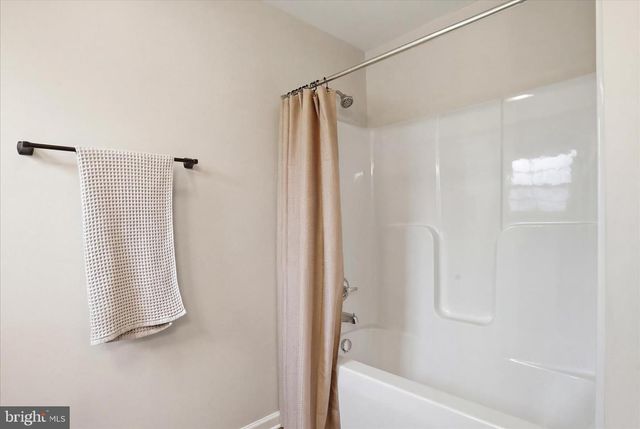 6131 MOORE AVE, Mount Jackson, VA 22842