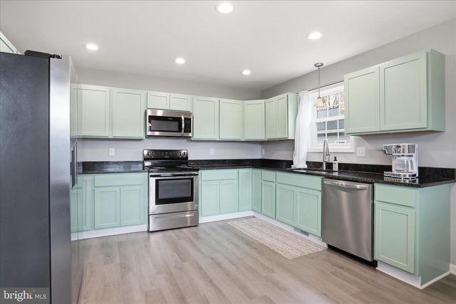 6131 MOORE AVE, Mount Jackson, VA 22842