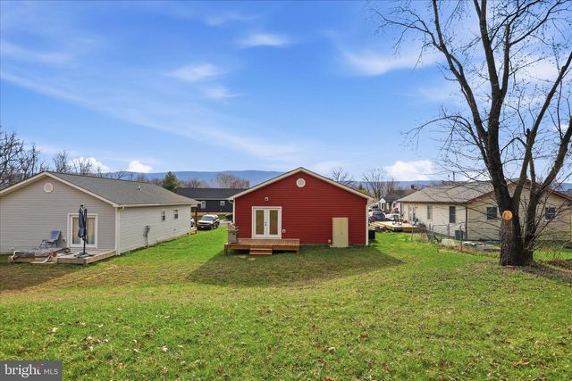 6131 MOORE AVE, Mount Jackson, VA 22842