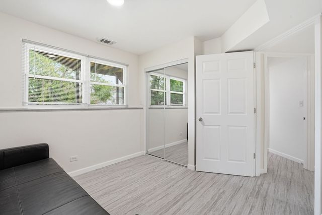 6212 Leonard Avenue, Downers Grove, IL 60516