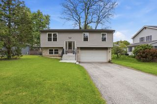 6212 Leonard Avenue, Downers Grove, IL 60516