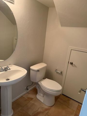 226 W Mountain Sage Drive, Phoenix, AZ 85045