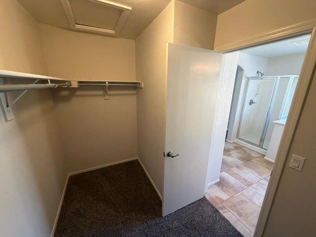 226 W Mountain Sage Drive, Phoenix, AZ 85045