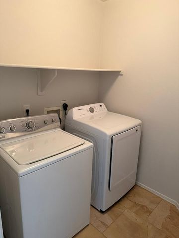 226 W Mountain Sage Drive, Phoenix, AZ 85045