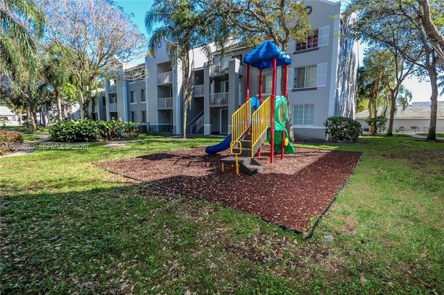 11133 SW 8th St 102, Pembroke Pines, FL 33025