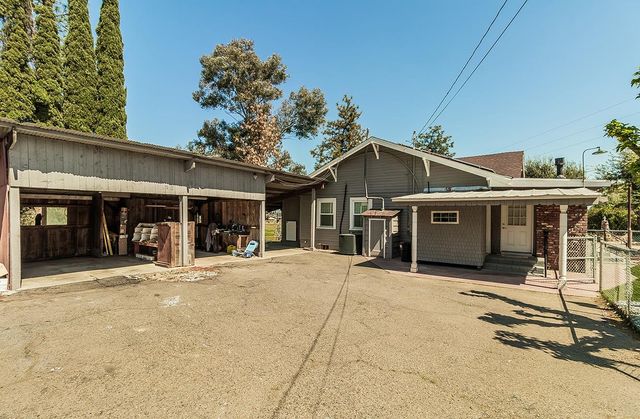 5221 S Reed Avenue, Reedley, CA 93654