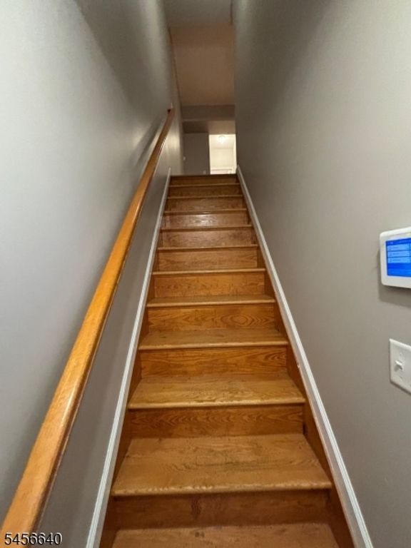 98 Hillyer St F, City Of Orange Twp., NJ 07050 — photo 3