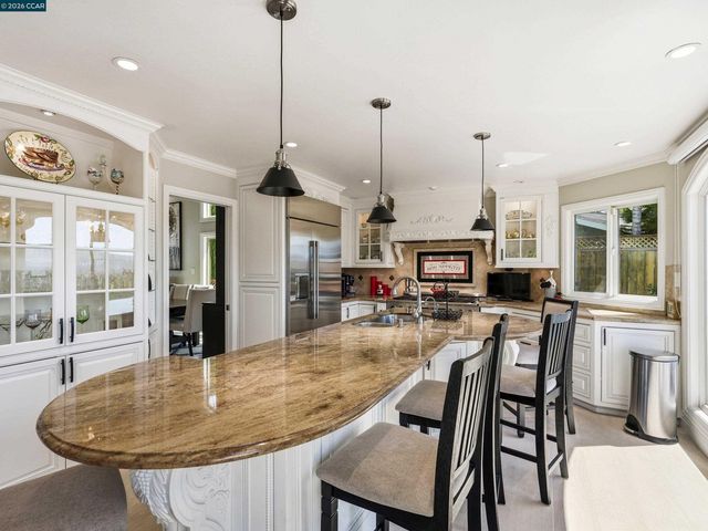 385 Paraiso Drive, Danville, CA 94526