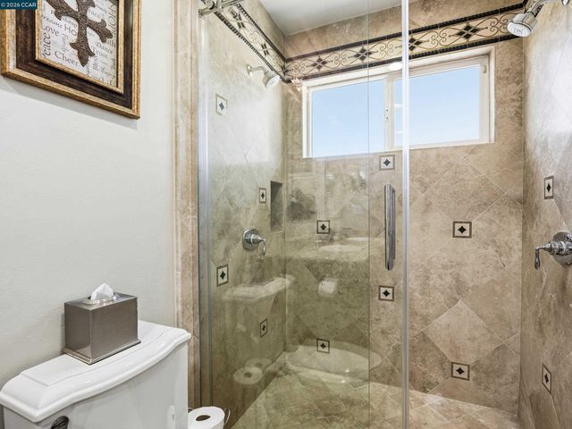 385 Paraiso Drive, Danville, CA 94526