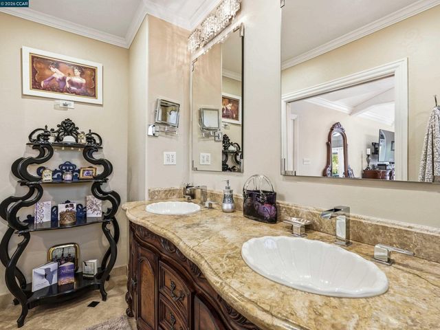 385 Paraiso Drive, Danville, CA 94526