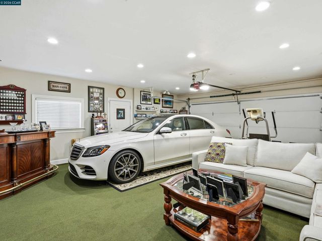 385 Paraiso Drive, Danville, CA 94526