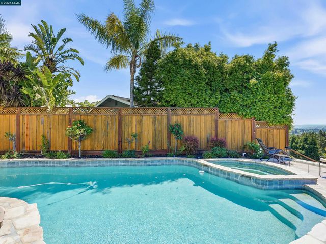 385 Paraiso Drive, Danville, CA 94526