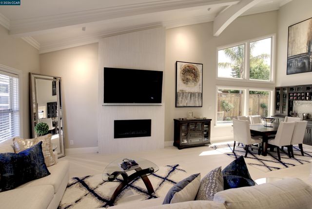 385 Paraiso Drive, Danville, CA 94526